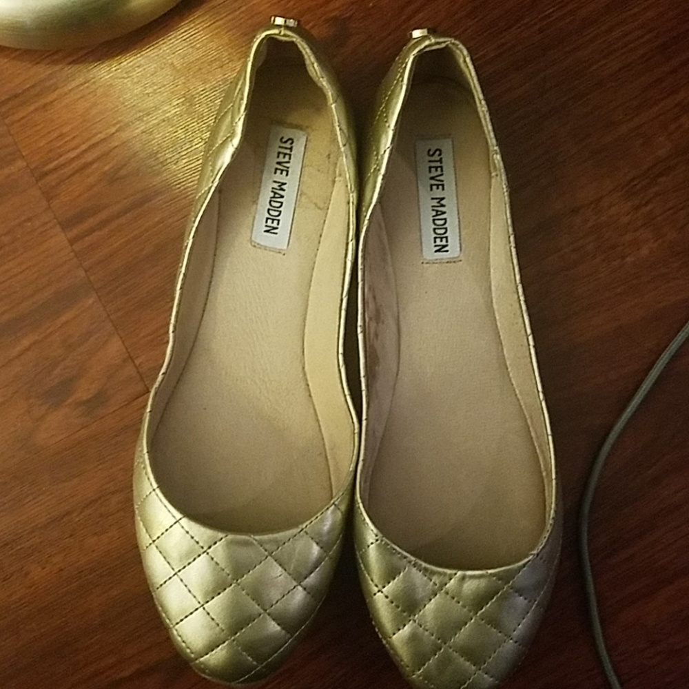 Steve Madden Gold Flats